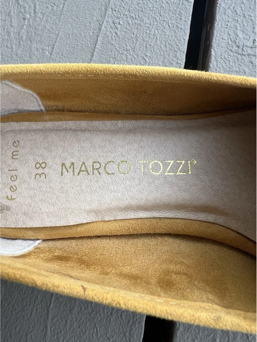 Marco Tozzi mustard yellow suede loafers chain buckle 38 Women’s 7.5